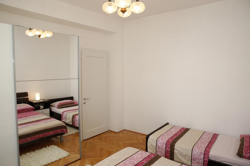 Apartments Vila&Zora فوديس المظهر الخارجي الصورة