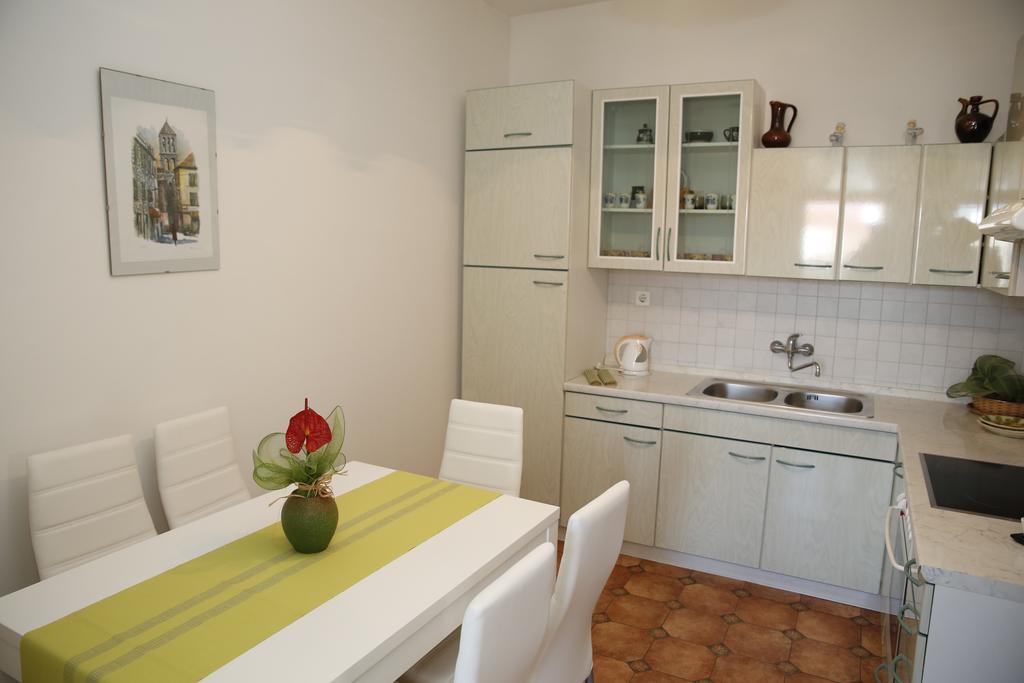 Apartments Vila&Zora فوديس المظهر الخارجي الصورة